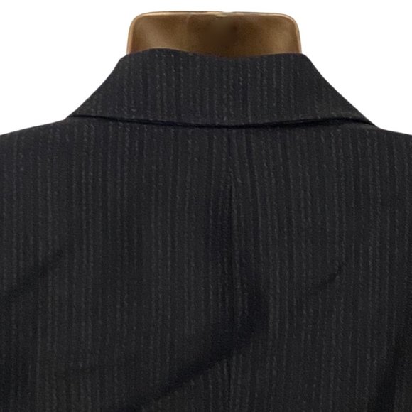 Max Mara Cropped Black Jacket | Pianoforte Collezone | Business Casual - Picture 5 of 10